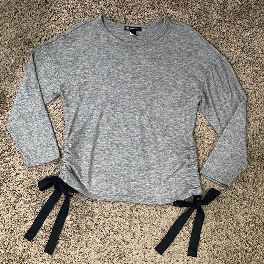 INC INTERNATIONAL CONCEPT Women’s Warm Soft Sweater with side bow details Size M